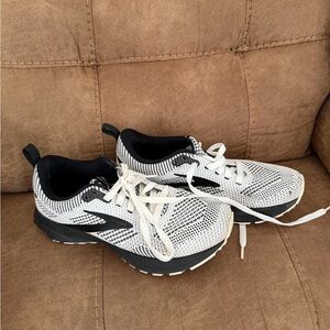 Brooks Black and White Athletic Sneakers